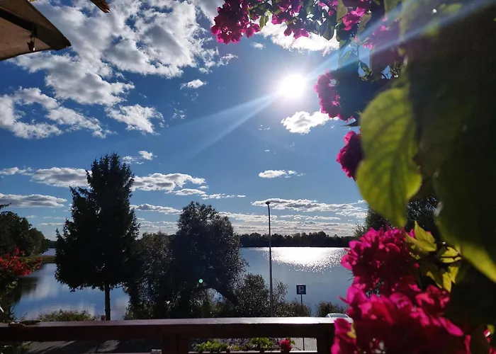 Zakatek Nad Jeziorem Elk